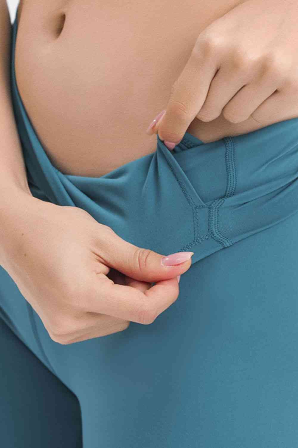 Nova | High-Waisted Training Shorts