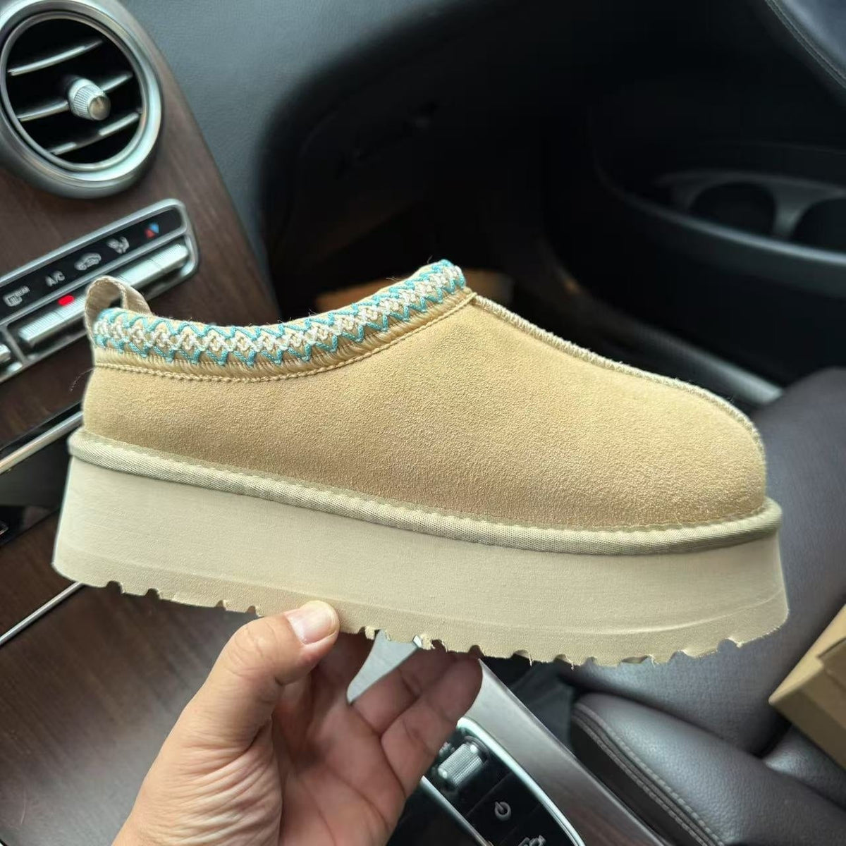 Livia | Classic Ankle Boots