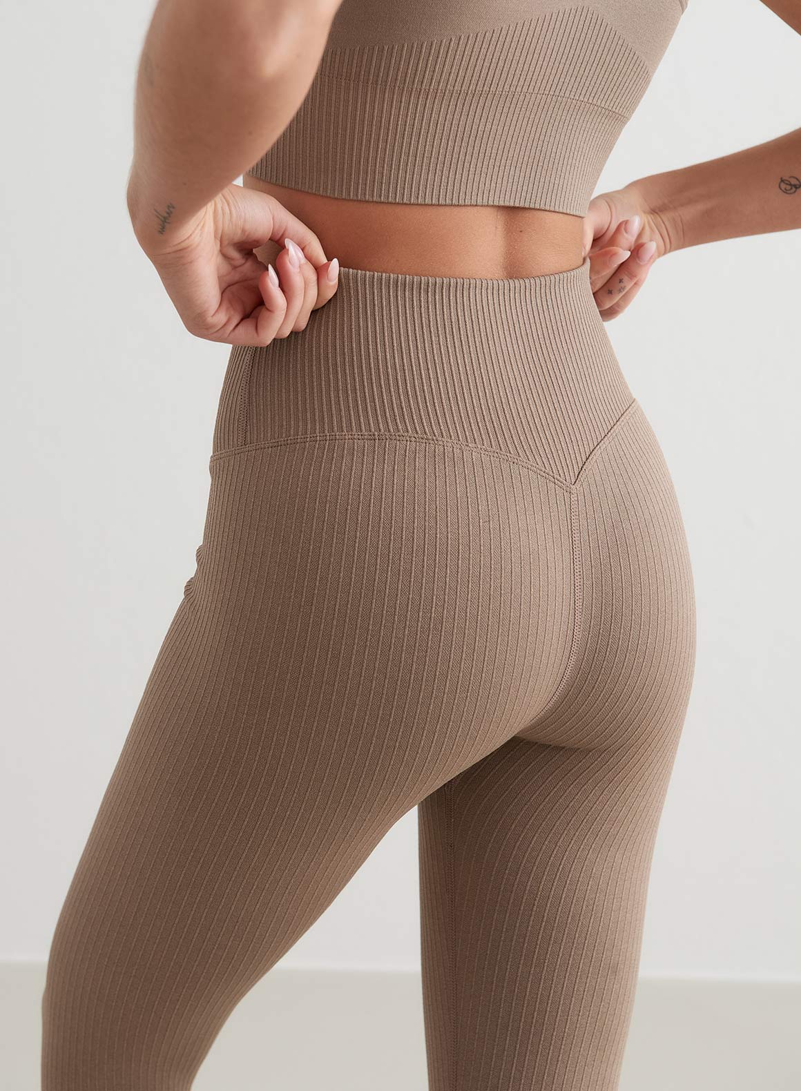 Flora | High-Waisted Leggings